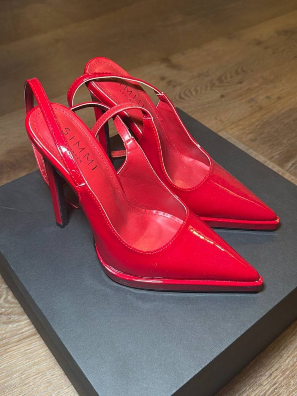 SIMMI Red Patent Slingback Heels- Womens | Barely Worn